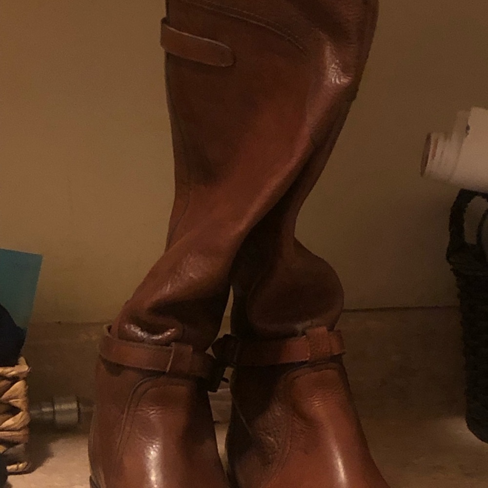 - Frye boots - Picture 2 of 7